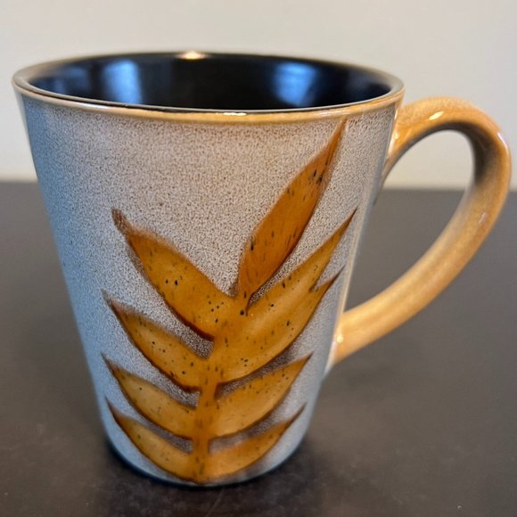 Set of 2 HOME TRENDS Island Leaf Ceramic Mugs - Picture 3 of 9